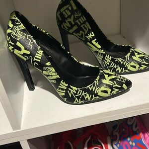 Stylish Black and Yellow Women's Heels